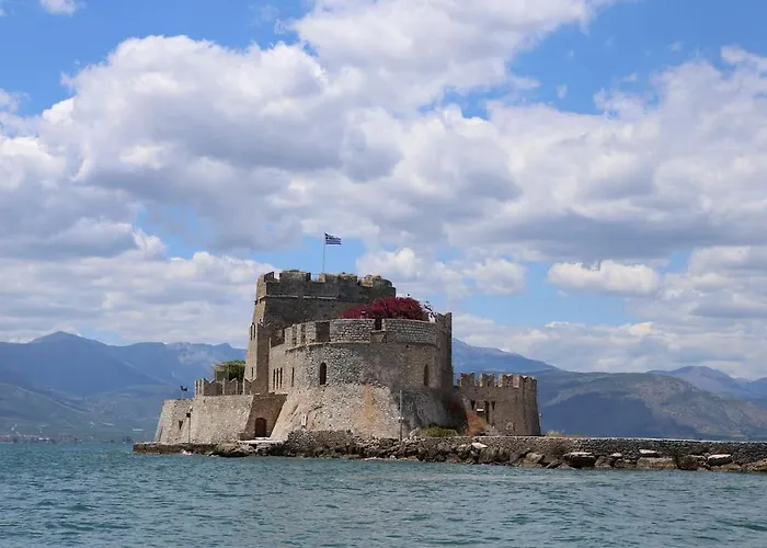 Old Town Next To Seafront Promenade * Nafplio